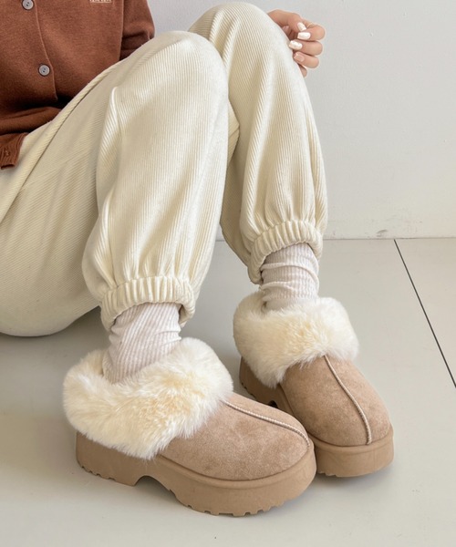 Shoes in Closet(シューズインクローゼット)の「軽量厚底 プラットフォーム ヒール ファー ムートン ブーツ 6489(スリッポン・レディース・ブラック/ブラウン系その他/ベージュ・S/M/L/LL)」の14枚目の写真
