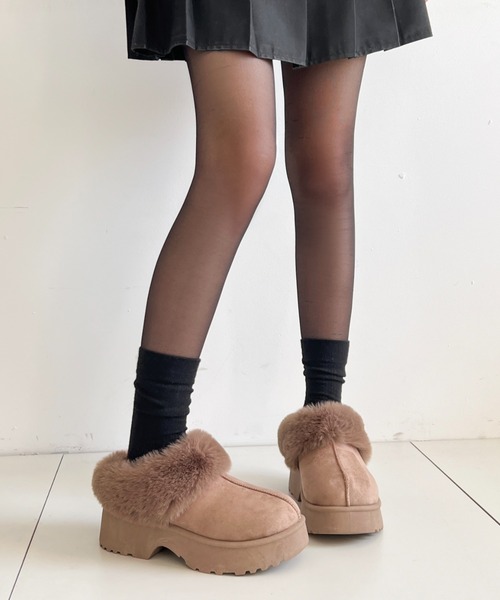 Shoes in Closet(シューズインクローゼット)の「軽量厚底 プラットフォーム ヒール ファー ムートン ブーツ 6489(スリッポン・レディース・ブラック/ブラウン系その他/ベージュ・S/M/L/LL)」の9枚目の写真