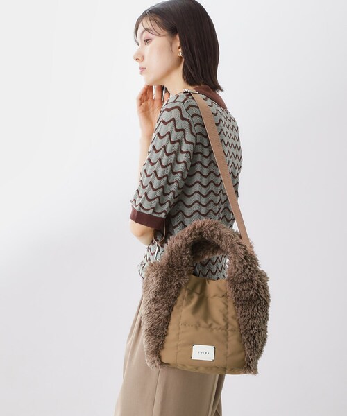 THE SHOP TK (ザ ショップ ティーケー )の「キルト×フェイクファー2WAYトート(トートバッグ・レディース・キャメル/ブラック系6・00)」の6枚目の写真