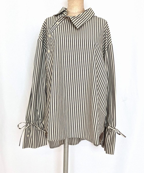 Q（キュー）の「ストライプサイドオープンシャツ（シャツ/ブラウス・レディース・ブラック系その他/ベージュ系その他・MEDIUM）」の6枚目の写真
