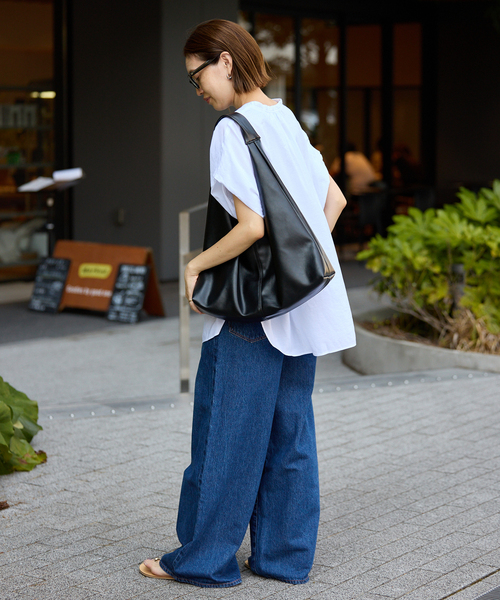 SLOBE IENA(スローブイエナ)の「《追加7》SLOBE トライアングルBAG(トートバッグ・レディース・チョコ/ブラック・FREE)」の13枚目の写真