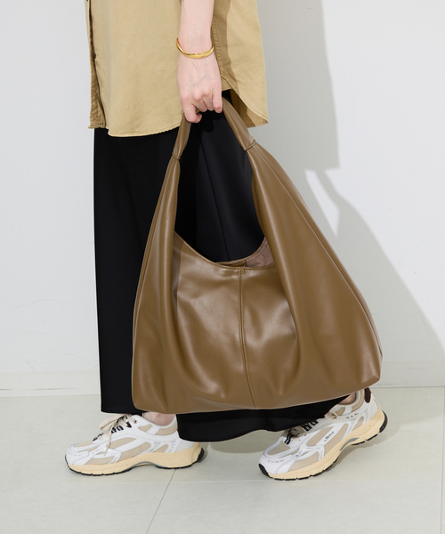 SLOBE IENA(スローブイエナ)の「《追加7》SLOBE トライアングルBAG(トートバッグ・レディース・チョコ/ブラック・FREE)」の19枚目の写真