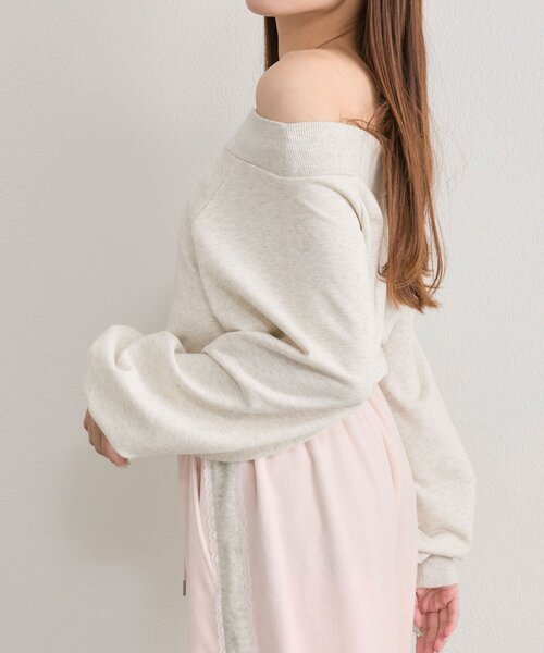 OLIVE des OLIVE（オリーブデオリーブ）の「オフショルスウェット（スウェット・レディース・オートミール/トップグレー/サックスブルー・FREE）」の9枚目の写真