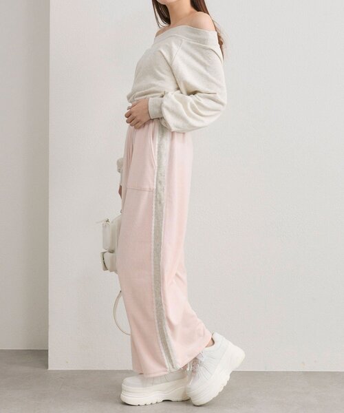 OLIVE des OLIVE（オリーブデオリーブ）の「オフショルスウェット（スウェット・レディース・オートミール/トップグレー/サックスブルー・FREE）」の6枚目の写真