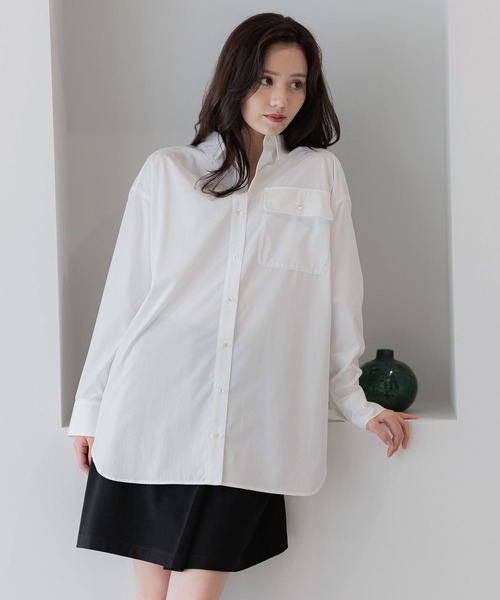 Andemiu(アンデミュウ)の「BIGシルエットシャツ589209(シャツ/ブラウス・レディース・ブルー/オフホワイト/モカ・FREE)」の7枚目の写真