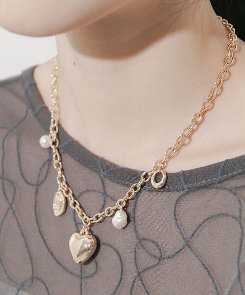 SMELLY(スメリー)の「プックリハートチャームネックレス(ネックレス・レディース・ゴールド系その他・-)」の1枚目の写真