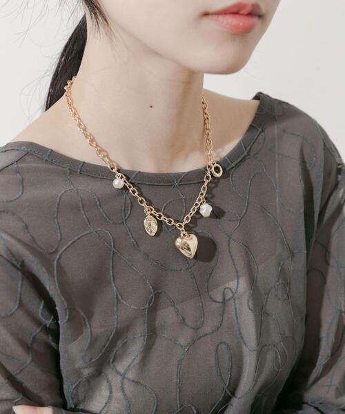 SMELLY(スメリー)の「プックリハートチャームネックレス(ネックレス・レディース・ゴールド系その他・-)」の3枚目の写真