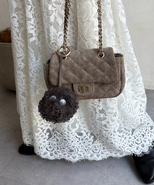 DouDou（ドゥドゥ）の「めだまファーチャーム（その他小物・レディース・グレー/キャメル/グレイッシュベージュ・FREE）」の4枚目の写真