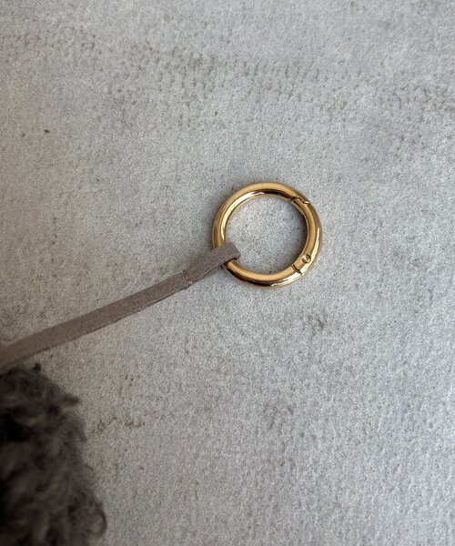 DouDou（ドゥドゥ）の「めだまファーチャーム（その他小物・レディース・グレー/キャメル/グレイッシュベージュ・FREE）」の7枚目の写真