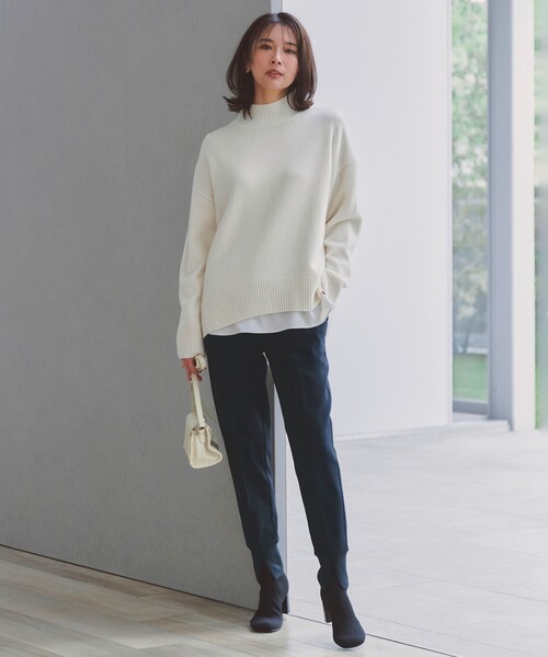 UNFILO（アンフィーロ）の「サテン レイヤードブラウス（シャツ/ブラウス・レディース・ホワイト系/アイボリー系/グレー系/スカイブルー系・MEDIUM/LARGE/SMALL）」の13枚目の写真