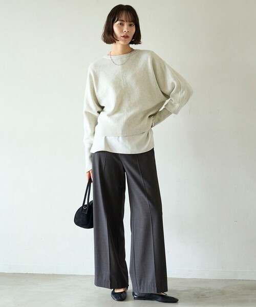 UNFILO（アンフィーロ）の「サテン レイヤードブラウス（シャツ/ブラウス・レディース・ホワイト系/アイボリー系/グレー系/スカイブルー系・MEDIUM/LARGE/SMALL）」の12枚目の写真