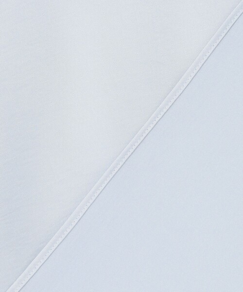 UNFILO（アンフィーロ）の「サテン レイヤードブラウス（シャツ/ブラウス・レディース・ホワイト系/アイボリー系/グレー系/スカイブルー系・MEDIUM/LARGE/SMALL）」の5枚目の写真