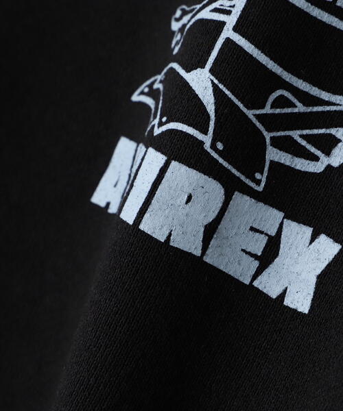 AVIREX(アヴィレックス)の「《WEB&DEPOT限定》FLIGHT MECHANIC CREW NECK SWEAT / フライト メカニック クルーネック スウェット(スウェット・レディース・ベージュ/ブラック/ライトグレー・F)」の5枚目の写真