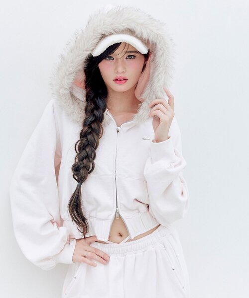 アバクロンビー&フィッチ　ファー付きパーカー　ホワイト　Sサイズ Abercrombie & Fitch アバクロ ファー パーカー｜Yahoo!フリマ（旧