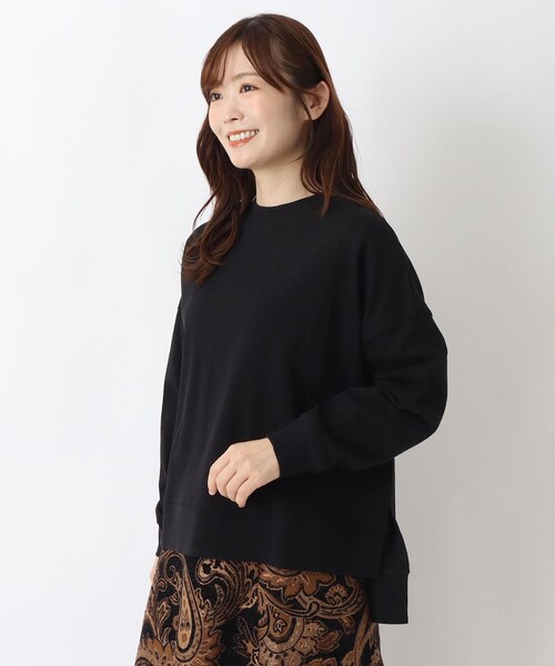 one'sterrace(ワンズテラス)の「ヘビーウェイト天竺脇スリットワイドプルオーバー(Tシャツ/カットソー・レディース・ブラック系8/ネイビー系5/パープル系2/ブルー系その他7/ブラウン系8・02)」の2枚目の写真