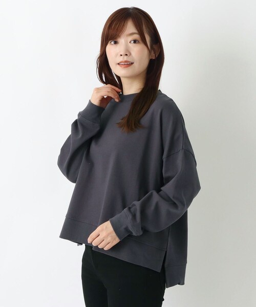 one'sterrace(ワンズテラス)の「ヘビーウェイト天竺脇スリットワイドプルオーバー(Tシャツ/カットソー・レディース・ブラック系8/ネイビー系5/パープル系2/ブルー系その他7/ブラウン系8・02)」の5枚目の写真