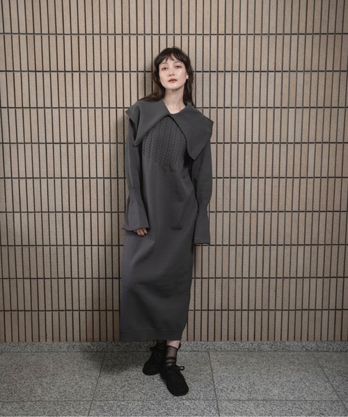 lawgy(ラウジー)の「big collar cuffs flare op / ビッグカラーカフスフレアワンピース(ワンピース・レディース・チャコール/ホワイト/ブラウン・FREE)」の11枚目の写真