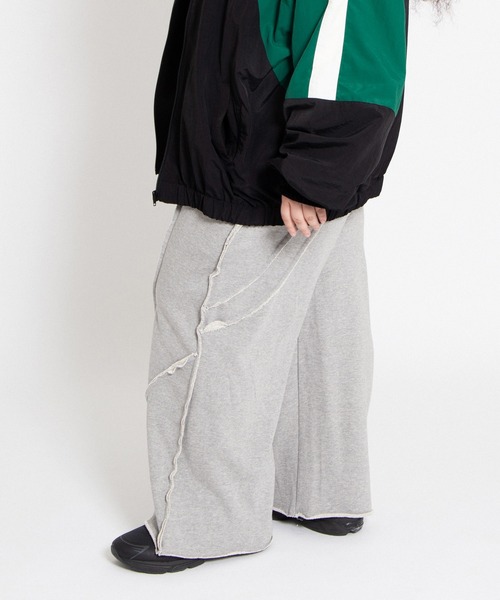 PUNYUS（プニュズ）の「カットオフスウェットパンツ（スウェットパンツ・レディース・杢グレー/ブラック・1/2/3/4）」の15枚目の写真