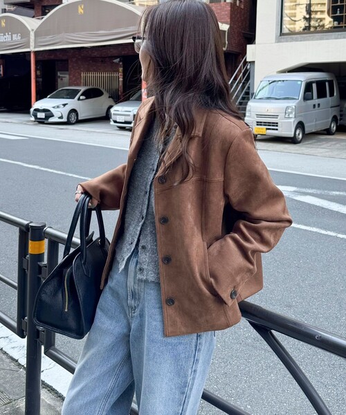 fredy emue(フレディエミュ)の「フェイクスエードジャケット(ダウンジャケット/コート・レディース・ブラウン/ベージュ・38)」の5枚目の写真