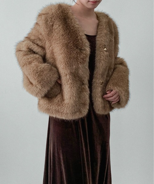 セール】【on:nue】[着用動画あり！] 金釦フェイクファーコート /2025