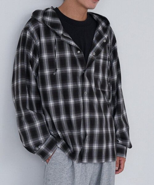 Kastane（カスタネ）の「*【セットアップ対応/チェック&ストライプ/ユニセックス】BM フードシャツ（シャツ/ブラウス・レディース・ブラック/ブラウン/ブルー・FREE）」の2枚目の写真