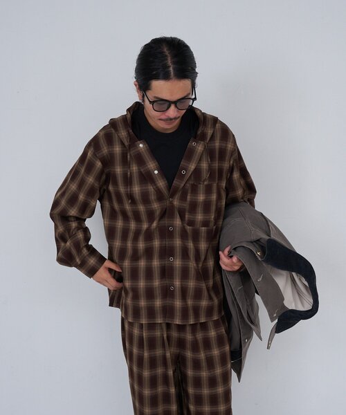 Kastane（カスタネ）の「*【セットアップ対応/チェック&ストライプ/ユニセックス】BM フードシャツ（シャツ/ブラウス・レディース・ブラック/ブラウン/ブルー・FREE）」の14枚目の写真