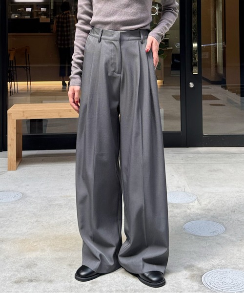 LE MORE（リモア）の「ダブルタックワイドスラックス（スラックス・レディース・グレー/ベージュ/ブラック・SHORT/FREE）」の3枚目の写真