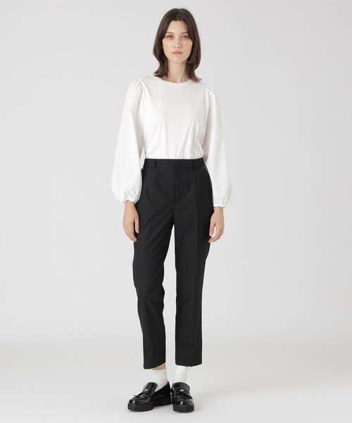 BLUE LABEL CRESTBRIDGE(ブルーレーベルクレストブリッジ)の「プレーンウォッシャブルテーパードパンツ(その他パンツ・レディース・ベージュ/ブラック・38/36)」の3枚目の写真