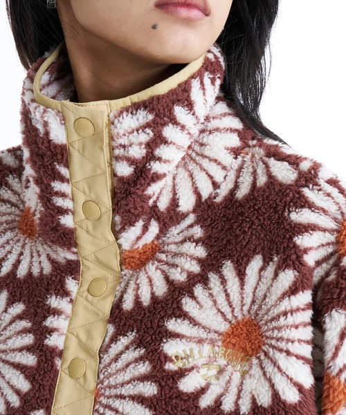 BILLABONG（ビラボン）の「BILLABONG レディース SWITCHBACK PULLOVER  トレーナー 【2025年秋冬モデル】 @autumn/ビラボン花柄モコモコプルオーバートレーナー（スウェット・レディース・ブラウン系その他・MEDIUM）」の6枚目の写真