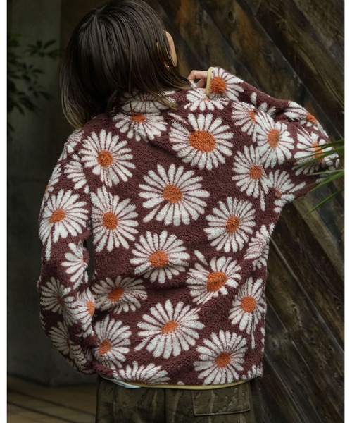 BILLABONG（ビラボン）の「BILLABONG レディース SWITCHBACK PULLOVER  トレーナー 【2025年秋冬モデル】 @autumn/ビラボン花柄モコモコプルオーバートレーナー（スウェット・レディース・ブラウン系その他・MEDIUM）」の13枚目の写真
