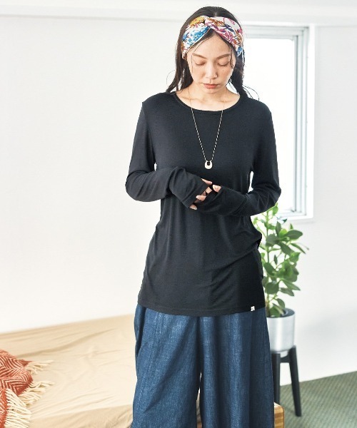 and myera(アンド マイラ)の「and myera サムホールTシャツ(Tシャツ/カットソー・レディース・ミント/ブラック/グレー・M/L/LL/S)」の4枚目の写真