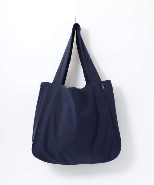 l'atelier Nuuit(アトリエヌイ)の「ウォッシュドコットン ラウンドバッグ XL(トートバッグ・レディース・ブルー/ダークオレンジ/ローズ/グリーン/ネイビー/パープル/ミント・ONE SIZE)」の10枚目の写真