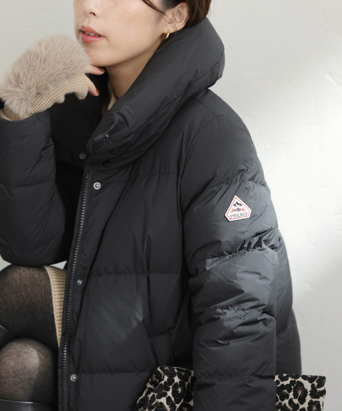 La TOTALITE（ラトータリテ）の「PYRENEX/ピレネックス ELAURA 2 ダウンジャケット（ダウンジャケット/コート・レディース・ベージュ/ネイビー/ブラック・36/38）」の2枚目の写真