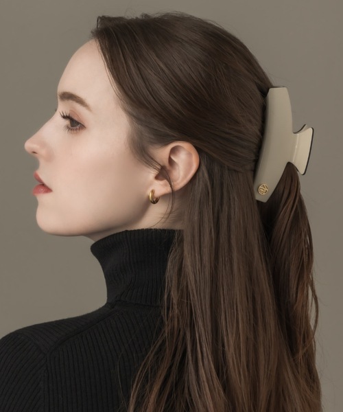 muku(ムク)の「HAIR CLIP/NEW TWOTONE(バレッタ/ヘアクリップ・レディース・ブラック/アイボリー・FREE)」の8枚目の写真