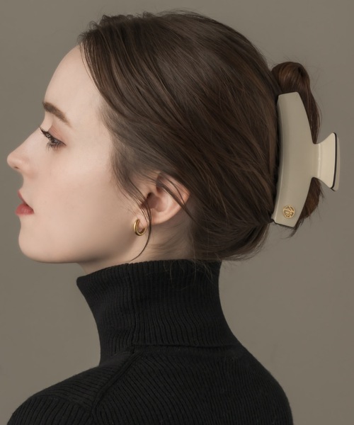 muku(ムク)の「HAIR CLIP/NEW TWOTONE(バレッタ/ヘアクリップ・レディース・ブラック/アイボリー・FREE)」の5枚目の写真