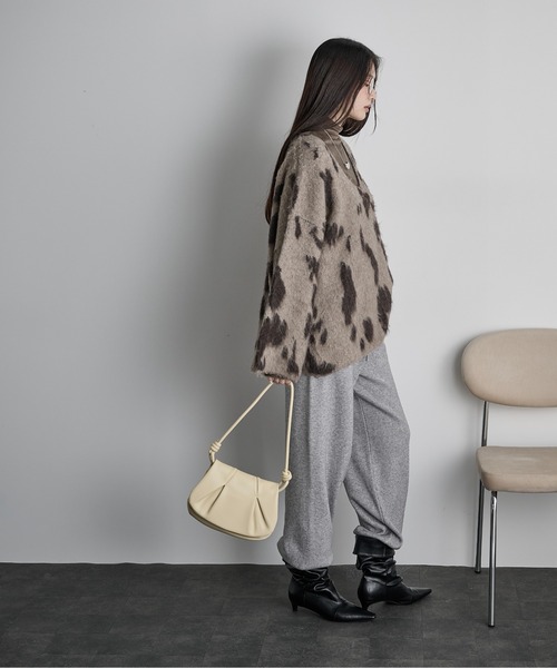 THE YOn（ザヨン）の「タックデザインショルダーバッグ（ショルダーバッグ・レディース・サックスブルー/イエロー/ブラック・FREE）」の14枚目の写真