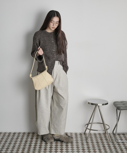 THE YOn（ザヨン）の「タックデザインショルダーバッグ（ショルダーバッグ・レディース・サックスブルー/イエロー/ブラック・FREE）」の9枚目の写真