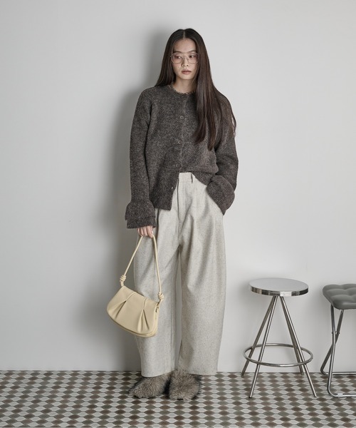 THE YOn（ザヨン）の「タックデザインショルダーバッグ（ショルダーバッグ・レディース・サックスブルー/イエロー/ブラック・FREE）」の10枚目の写真