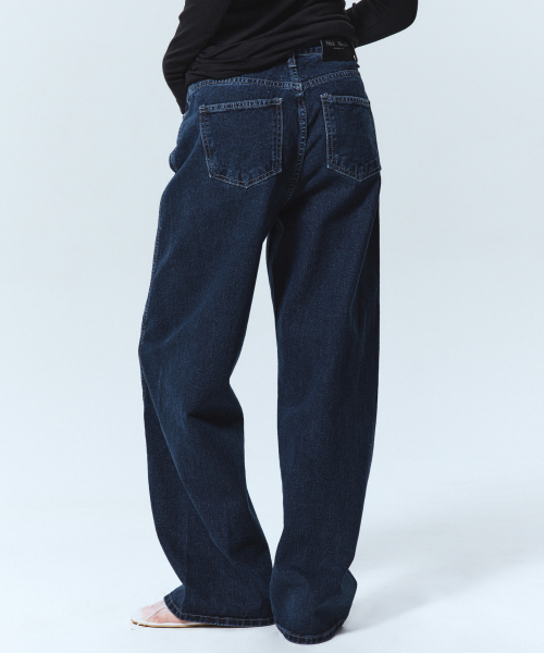 NICK&NICOLE(ニックアンドニコール)の「UNIQUE REGULAR DENIM PANTS_DARK BLUE(デニムパンツ・レディース・その他・SMALL/MEDIUM/LARGE)」の4枚目の写真