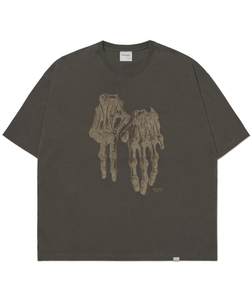 NOMANUAL(NOMANUAL)の「ROBOTIC HAND NM T-SHIRT - DEEP KHAKI(Tシャツ/カットソー・レディース・その他・X-LARGE/SMALL/MEDIUM/LARGE)」の1枚目の写真