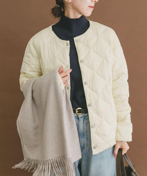 ITEMS URBANRESEARCH(アイテムズ アーバンリサーチ)の「TAION CREW NECK DOWN JACKET(ダウンジャケット/コート・レディース・ブラック/オフホワイト/オリーブ・SMALL/MEDIUM/LARGE)」の1枚目の写真