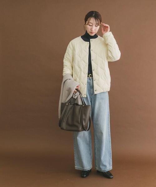 ITEMS URBANRESEARCH(アイテムズ アーバンリサーチ)の「TAION CREW NECK DOWN JACKET(ダウンジャケット/コート・レディース・ブラック/オフホワイト/オリーブ・SMALL/MEDIUM/LARGE)」の14枚目の写真