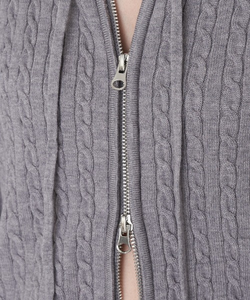 RAY CASSIN（レイカズン）の「ケーブル胸刺繍パーカー（パーカー・レディース・ライトベージュ/ダークグレー/グレー・FREE）」の8枚目の写真