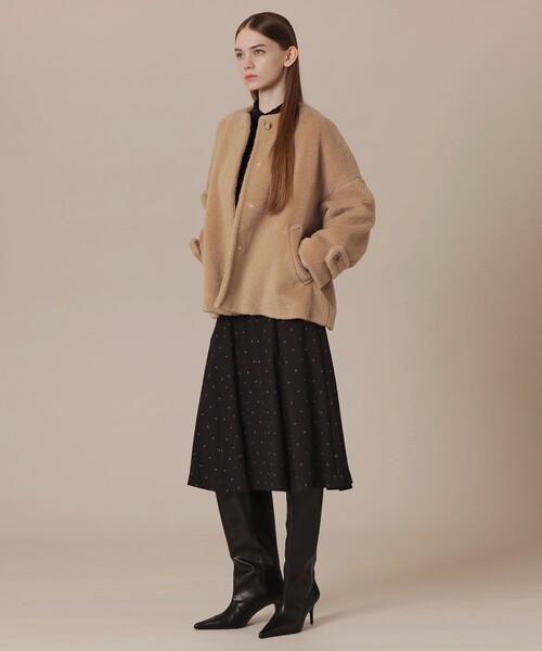 MACKINTOSH LONDON(マッキントッシュ ロンドン)の「【WEB・一部店舗限定】【ROSLEY/ロズリー】ウールブレンドボアノーカラーコート(ノーカラーコート・レディース・ブラック/ベージュ・38)」の4枚目の写真