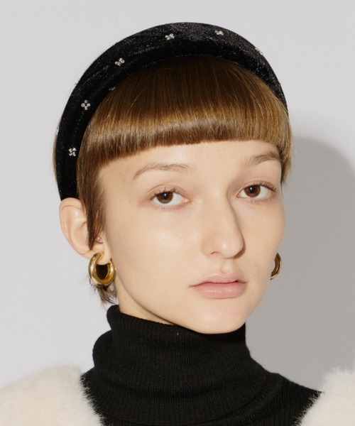 PERNA(ペルナ)の「ベロアビジュ―カチューシャ(カチューシャ・レディース・ブラック・FREE)」の5枚目の写真