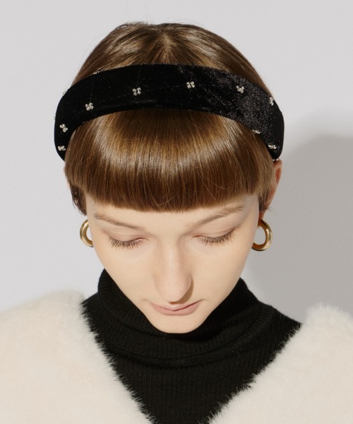 PERNA(ペルナ)の「ベロアビジュ―カチューシャ(カチューシャ・レディース・ブラック・FREE)」の6枚目の写真