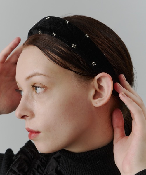 PERNA(ペルナ)の「ベロアビジュ―カチューシャ(カチューシャ・レディース・ブラック・FREE)」の10枚目の写真