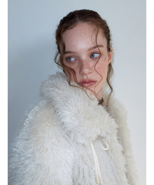 ETMON(エトモン)の「Duffle Fur Half Coat, Cream(ムートンコート・レディース・その他・F)」の5枚目の写真