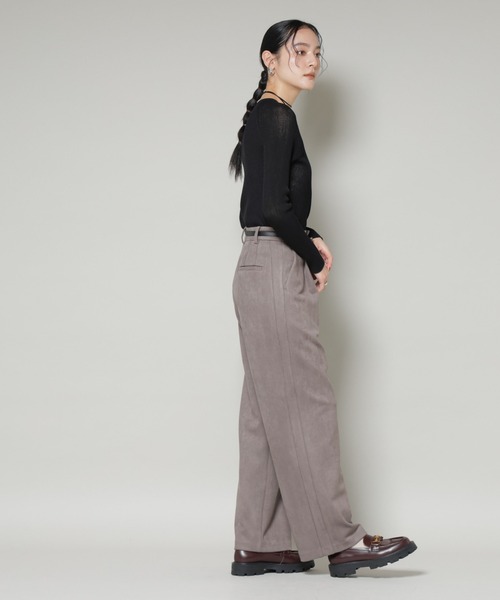 NANO universe(ナノユニバース)の「フェイクスエードタックパンツ(その他パンツ・レディース・アイボリー/グレー・S/M)」の18枚目の写真