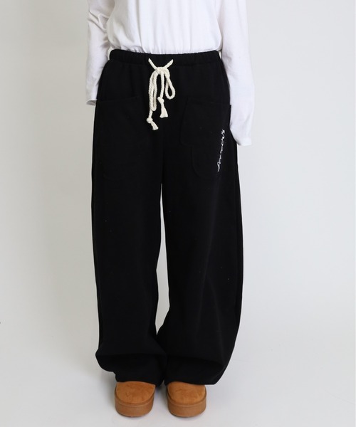 Vini（ヴィニ）の「ルーズシルエット バルーンスウェットパンツ（スウェットパンツ・レディース・ブラック/グレー・MEDIUM/LARGE）」の4枚目の写真